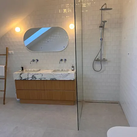 Villa Ledowohouse Industrial Style Kids Friendly