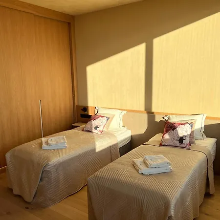 Ledowohouse Industrial Own Golf Course, Kids Friendly Villa *