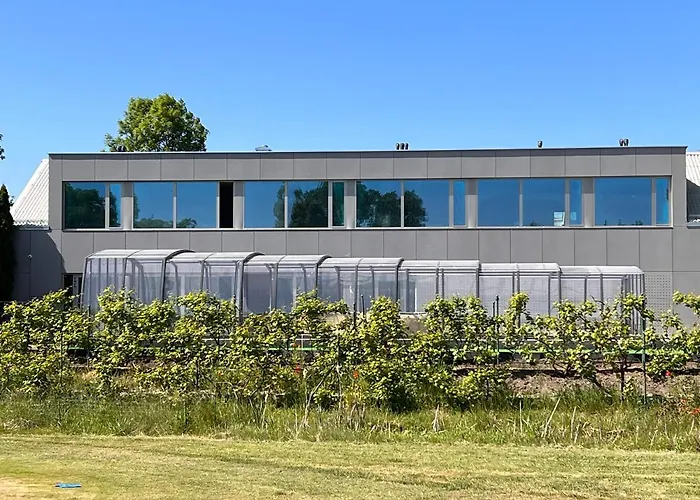 Ledowohouse Industrial Own Golf Course, Kids Friendly Villa Ledowo (Gdansk)