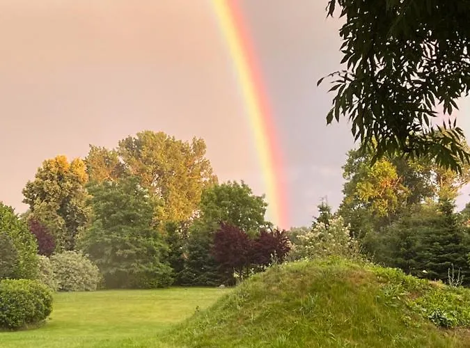 Ledowohouse Industrial Own Golf Course, Kids Friendly *