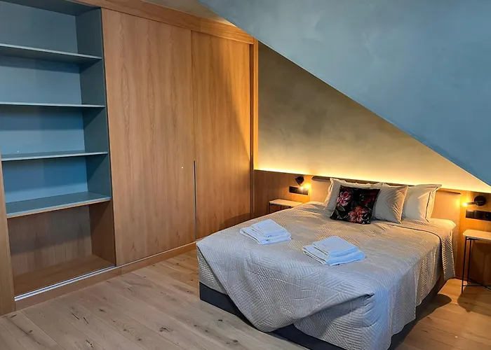 Ledowohouse Industrial Own Golf Course, Kids Friendly *